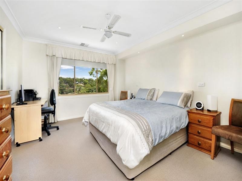 2/14 Barrier Place, Illawong NSW 2234
