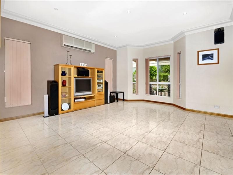 51 Llanberis Drive, Menai NSW 2234