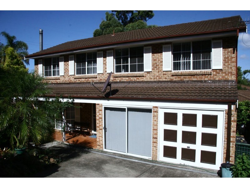 11 Phoenix Place, Illawong NSW 2234