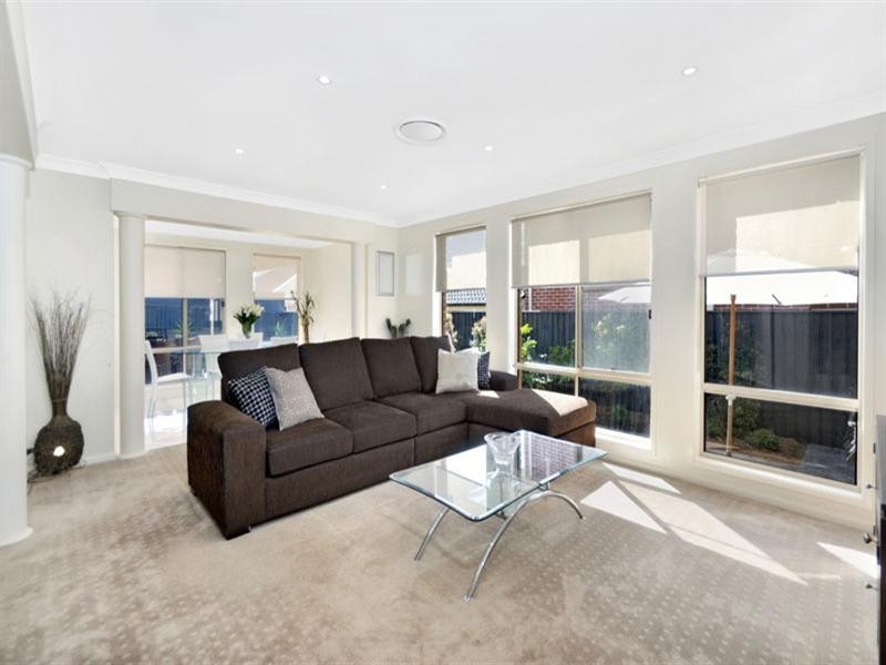 15 Timbrey Circuit, Barden Ridge NSW 2234