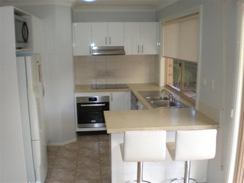 8/43 Dewberry, Menai NSW 2234