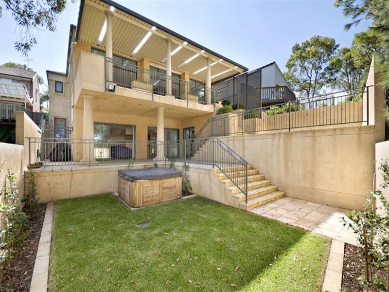 11 Poinciana Row, Menai NSW 2234