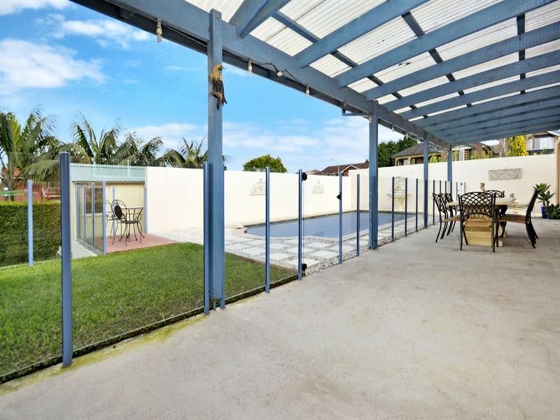 1 Satinwood Close, Alfords Point NSW 2234