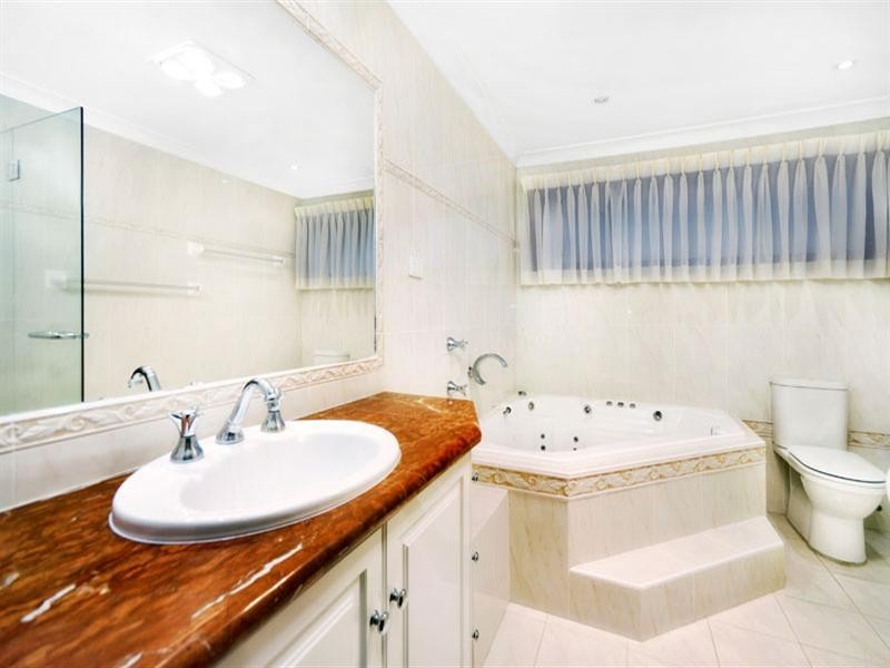 52 Bradman Road, Menai NSW 2234