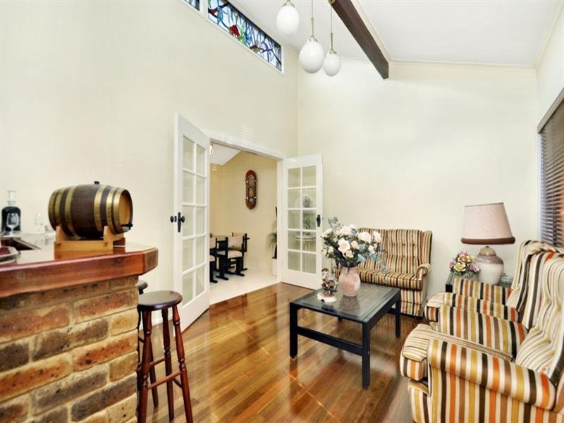 17 Casuarina Road, Alfords Point NSW 2234