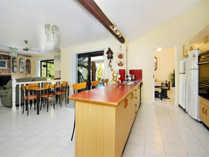 17 Casuarina Road, Alfords Point NSW 2234