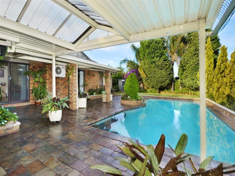 17 Casuarina Road, Alfords Point NSW 2234