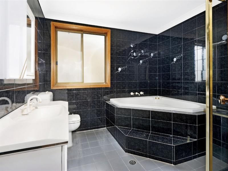 11 Kentia Place, Alfords Point NSW 2234