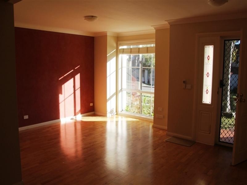 12 Oakwood Way, Menai NSW 2234