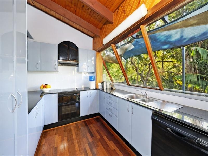 20 Shand Close, Illawong NSW 2234