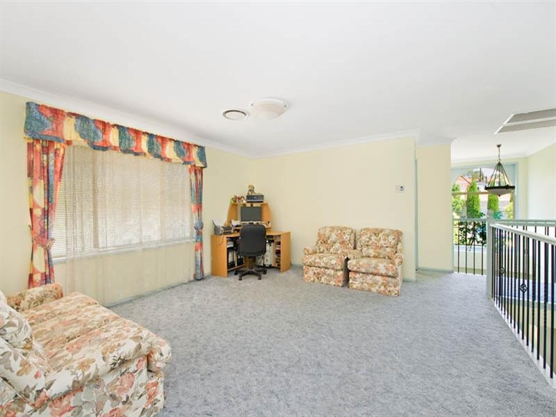 1 Ajuga Circuit, Voyager Point NSW 2172