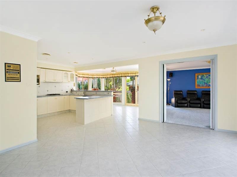 1 Ajuga Circuit, Voyager Point NSW 2172