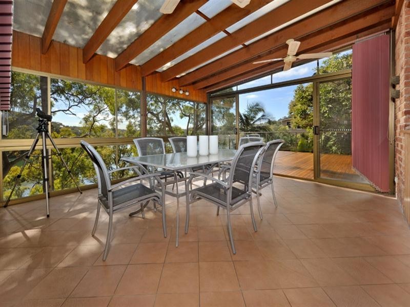 13-15 Griffin Parade, Illawong NSW 2234