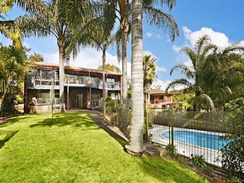 7 Landy Close, Menai NSW 2234