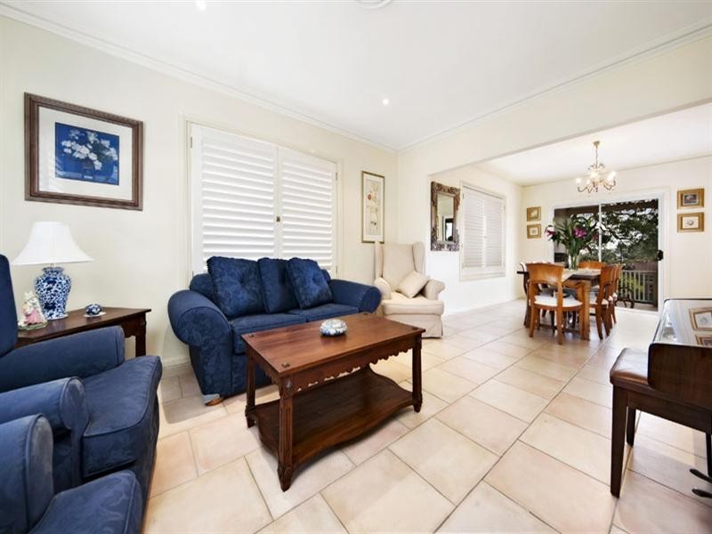 18 Mariner Road, Illawong NSW 2234