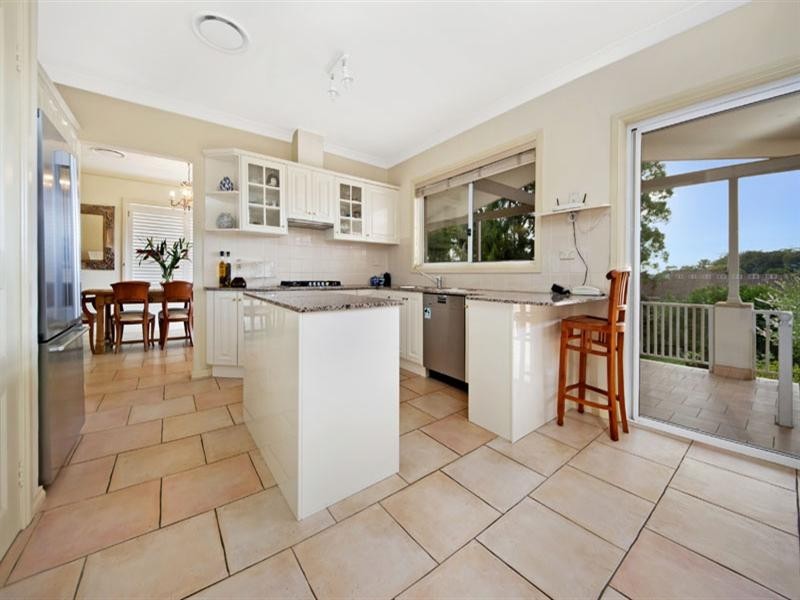 18 Mariner Road, Illawong NSW 2234