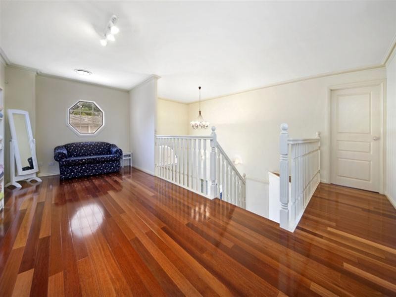 18 Mariner Road, Illawong NSW 2234