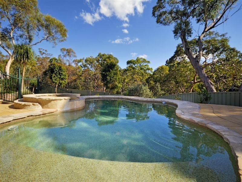 18 Llanberis Drive, Menai NSW 2234