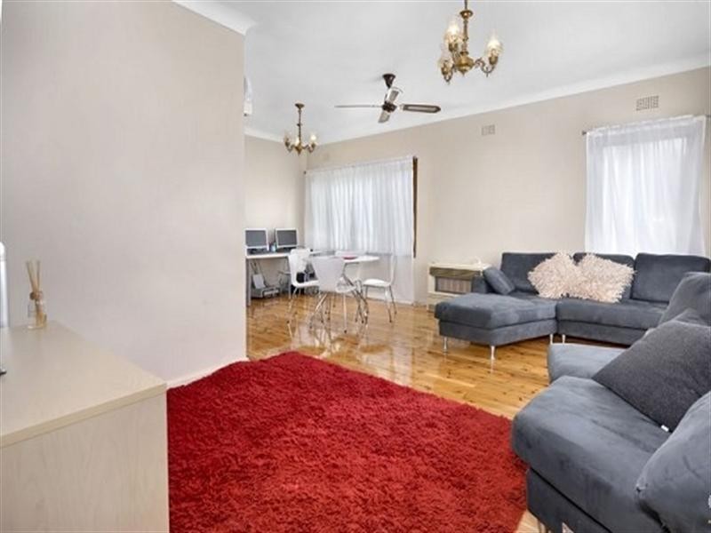 30 Wilbung Road, Illawong NSW 2234