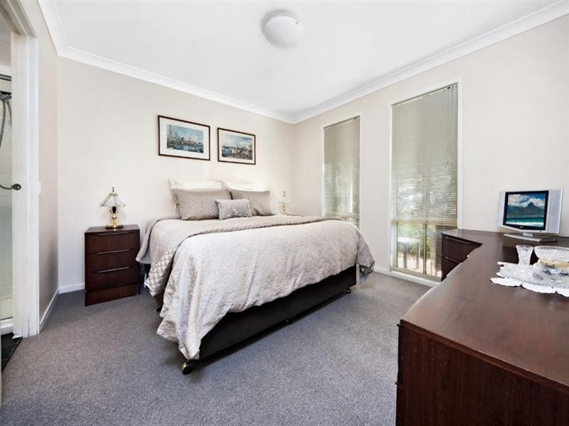 10 Redbush Grove, Menai NSW 2234