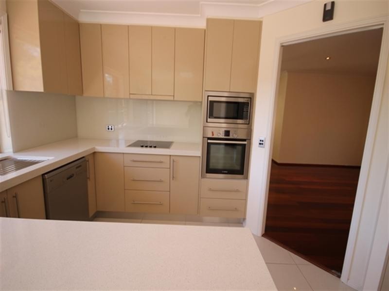 26E Nicolson Circuit, Menai NSW 2234