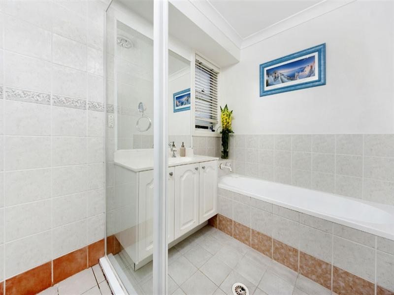 10 Daintree Way, Menai NSW 2234