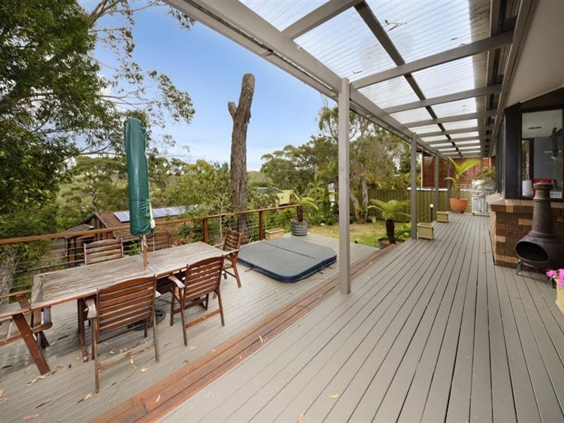 65 Barnes Crescent, Menai NSW 2234