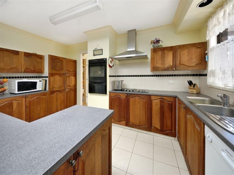 4 Roebuck Place, Illawong NSW 2234