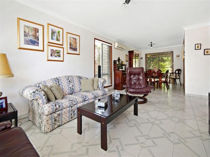 8 Boyd Place, Barden Ridge NSW 2234