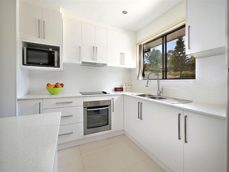 2 Court Place, Menai NSW 2234