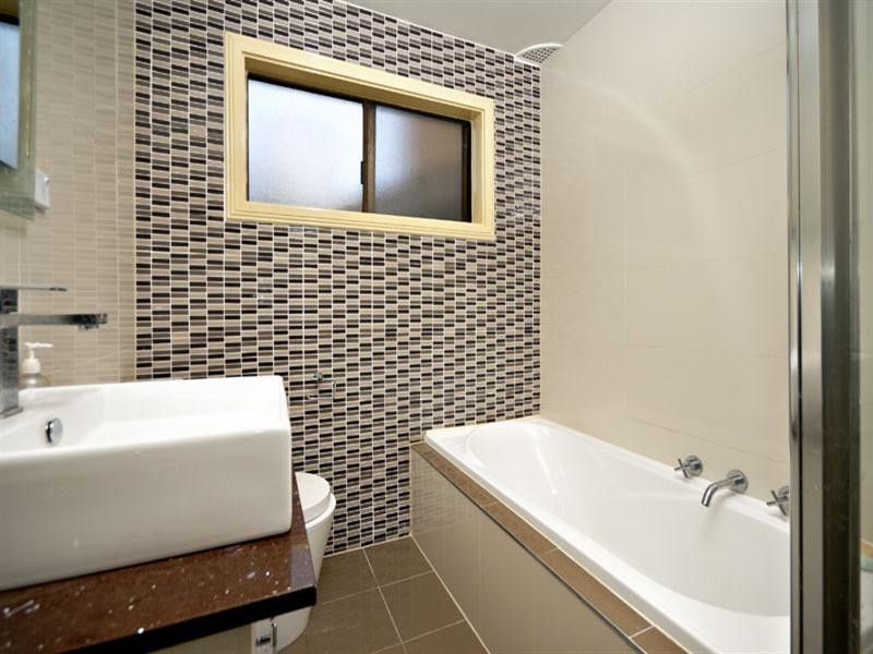 2 Court Place, Menai NSW 2234