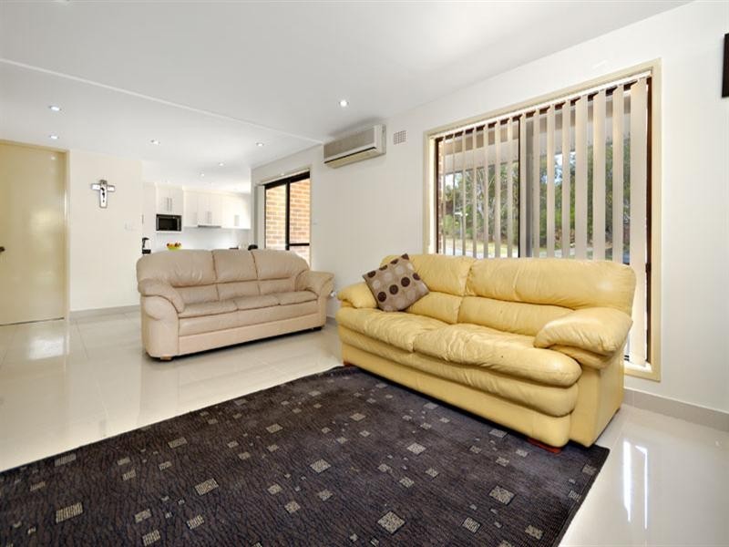 2 Court Place, Menai NSW 2234