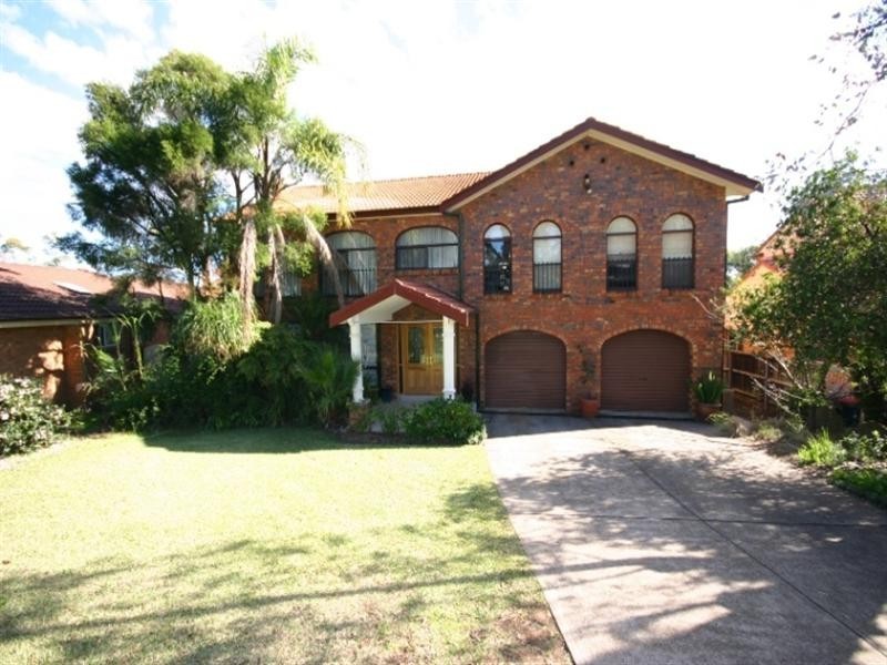 23 Hall Drive, Menai NSW 2234