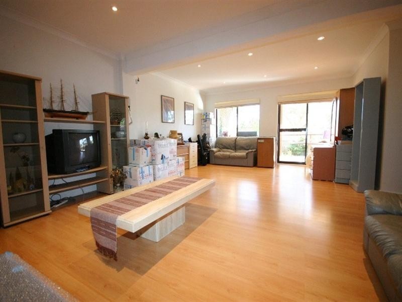 23 Hall Drive, Menai NSW 2234