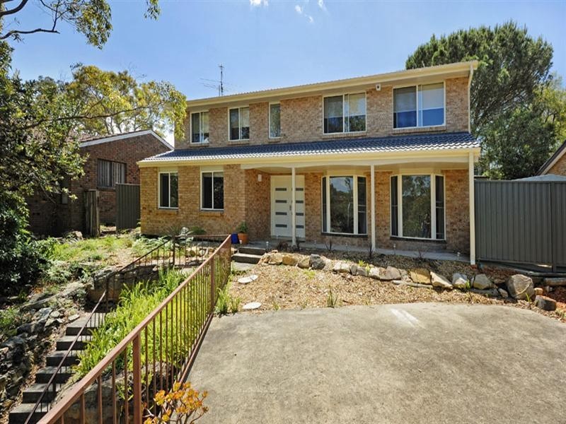 32 Hall Drive, Menai NSW 2234