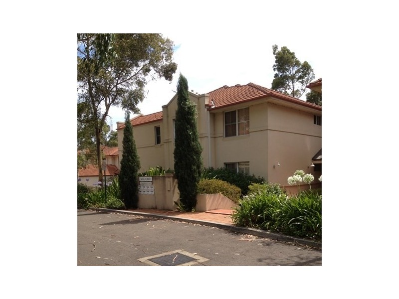 2/1 Oakwood Way, Menai NSW 2234