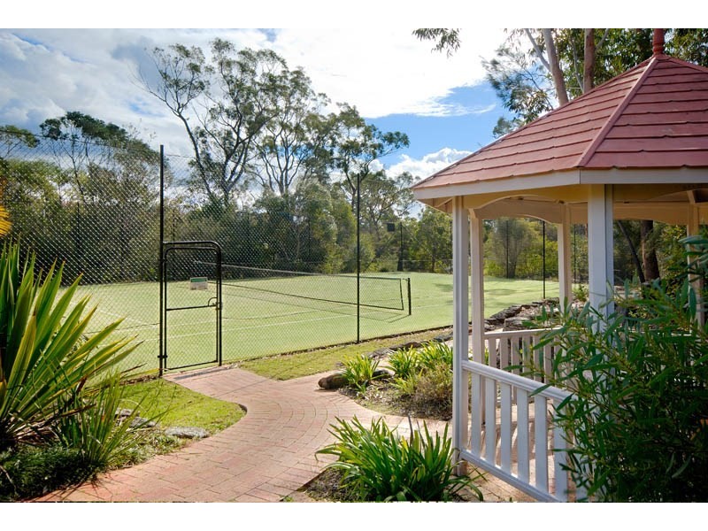 2/1 Oakwood Way, Menai NSW 2234