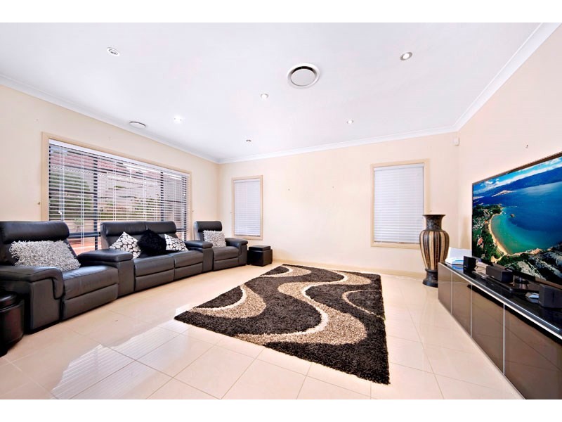 53 Dilkara Circuit, Menai NSW 2234