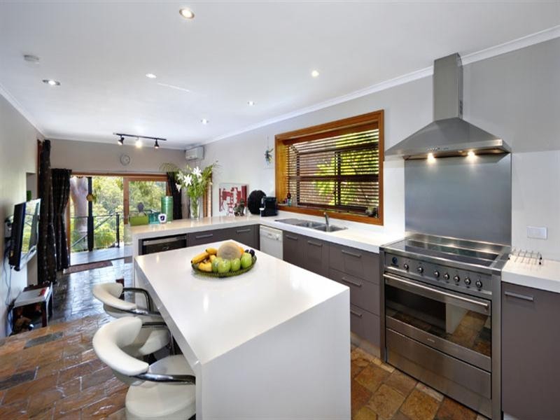 49 Griffin Parade, Illawong NSW 2234