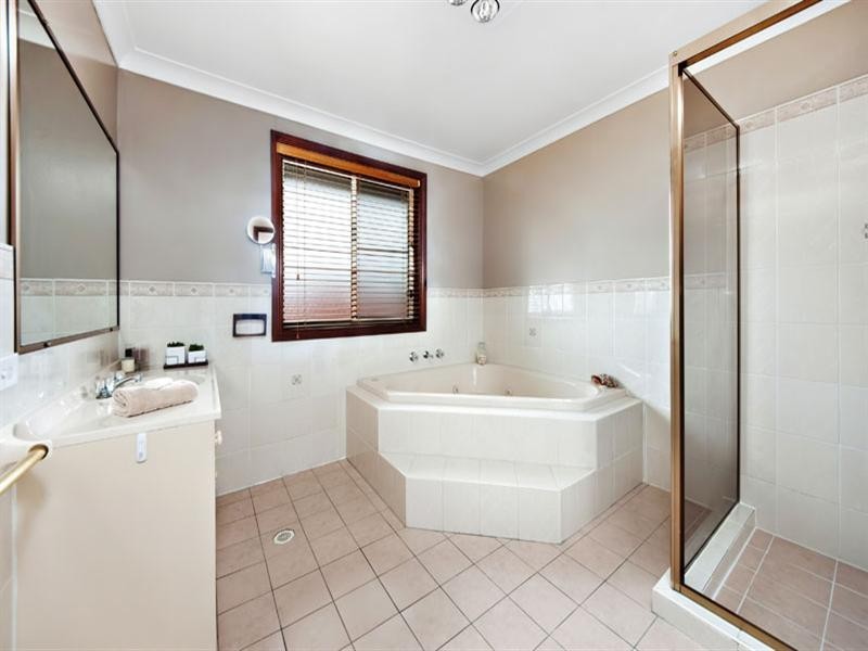 5 Mackin Close, Barden Ridge NSW 2234