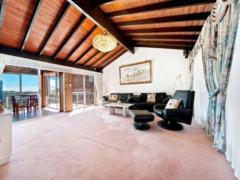 245 Fowler Road, Illawong NSW 2234