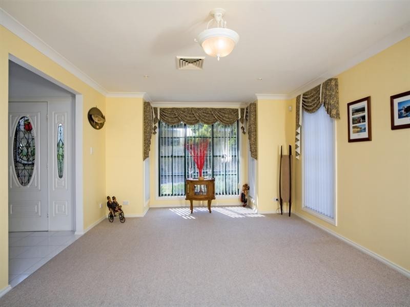 27 Stringybark Place, Alfords Point NSW 2234