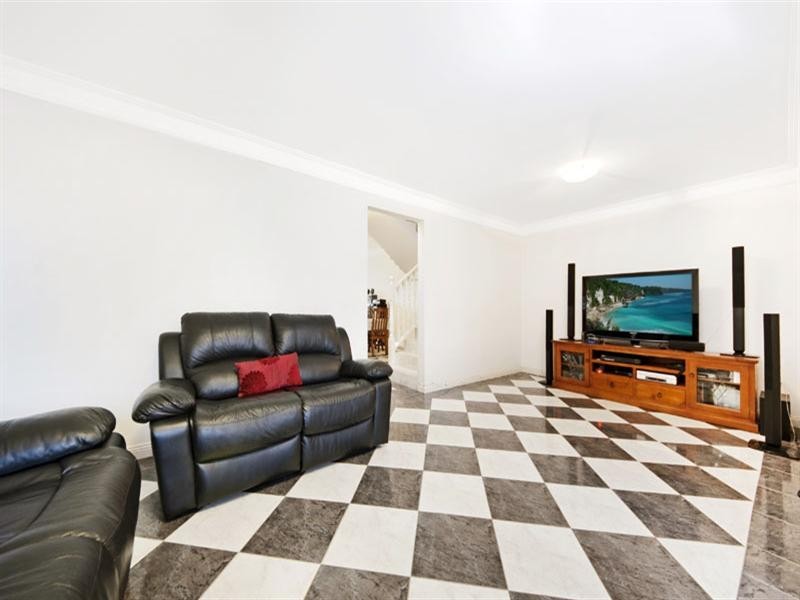 40a Shenton Avenue, Bankstown NSW 2200