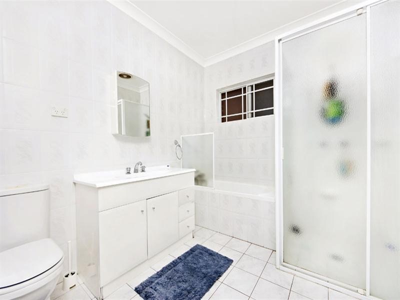 40a Shenton Avenue, Bankstown NSW 2200