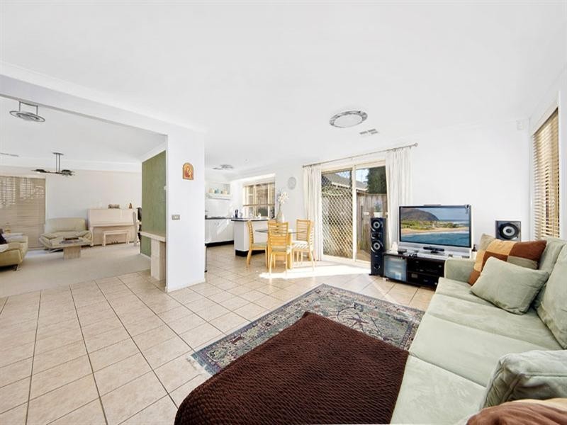 15 Poinciana Row, Menai NSW 2234