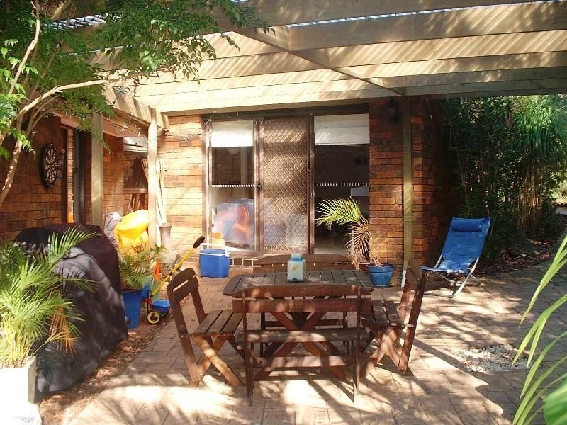 1 Barker Close, Illawong NSW 2234