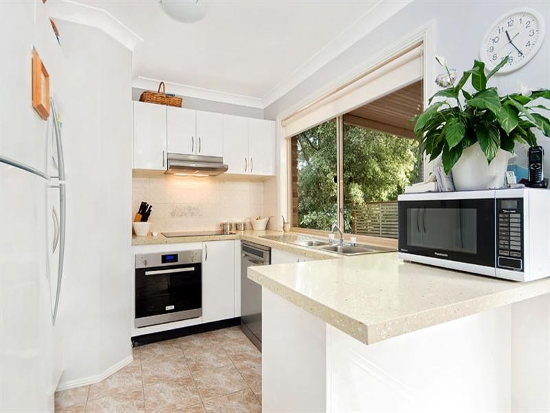 8/43 Dewberry Close, Menai NSW 2234