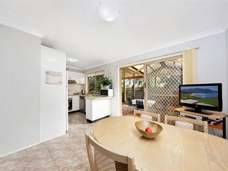 8/43 Dewberry Close, Menai NSW 2234