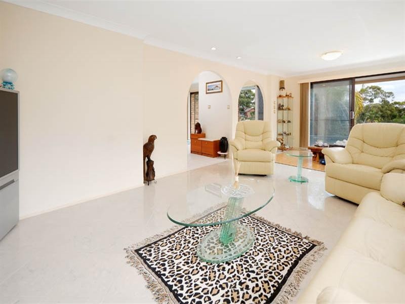 6 McCabe Place, Menai NSW 2234