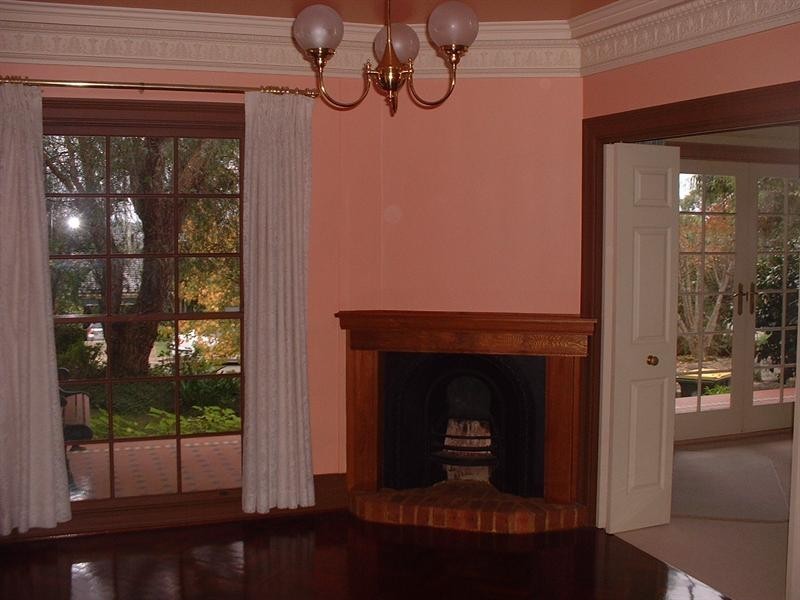 39 Austin Street, Illawong NSW 2234